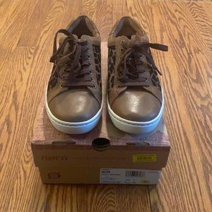 Born Women’s Sur Sneaker in brown with leopard